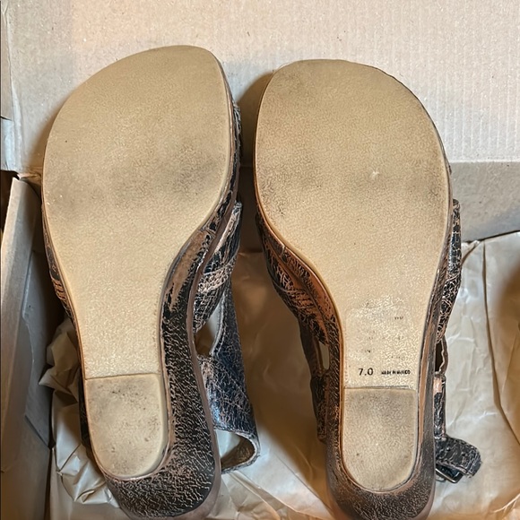 Bed Stu Women's Black Wedge Sandals - Picture 4 of 4